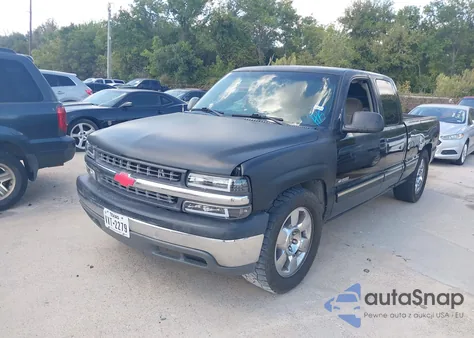 2000 Chevrolet Silverado 1500 Ls z USA, uszkodzony, nr VIN 2GCEC19T8Y1323678